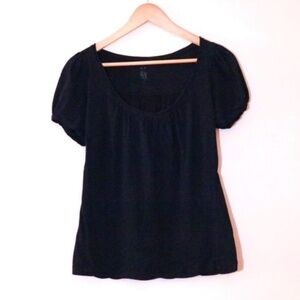 Black Scoop Neck Puffed Short Sleeve Shirt